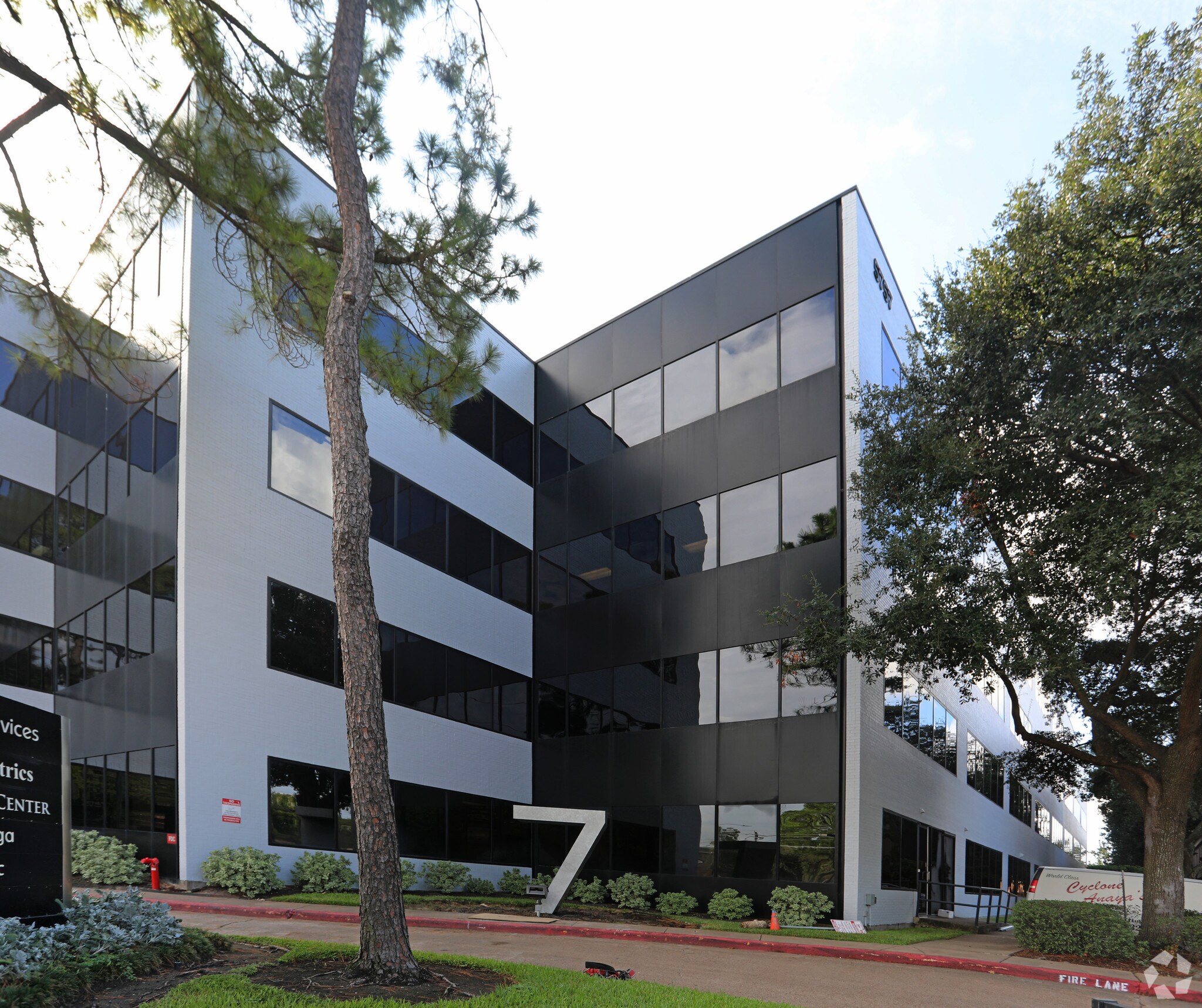 5757 Woodway Dr, Houston, TX 77057 5757 Woodway