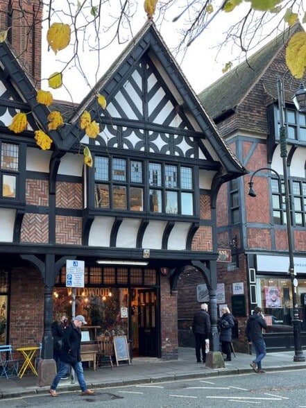 27 St. Werburgh St, Chester for sale - Building Photo - Image 1 of 1