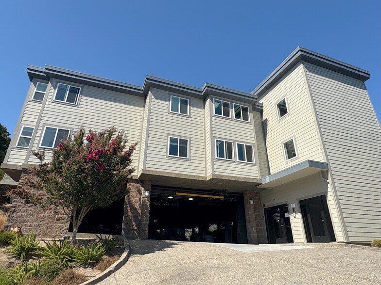 285 Woodland Ave, San Rafael, CA for sale - Building Photo - Image 2 of 12