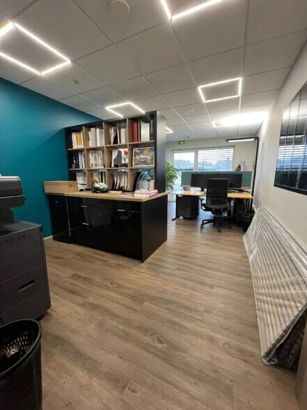 Office in Besançon for sale - Interior Photo - Image 2 of 5