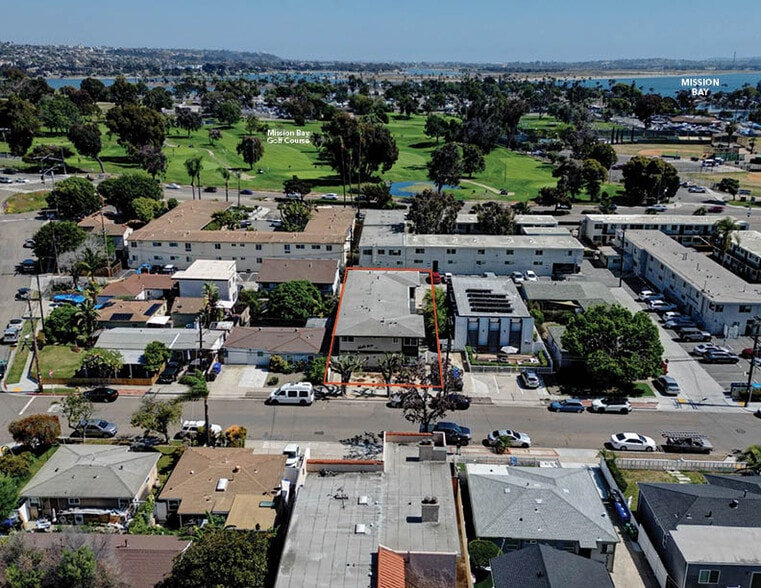 2741 Hornblend St, San Diego, CA for sale - Building Photo - Image 2 of 9