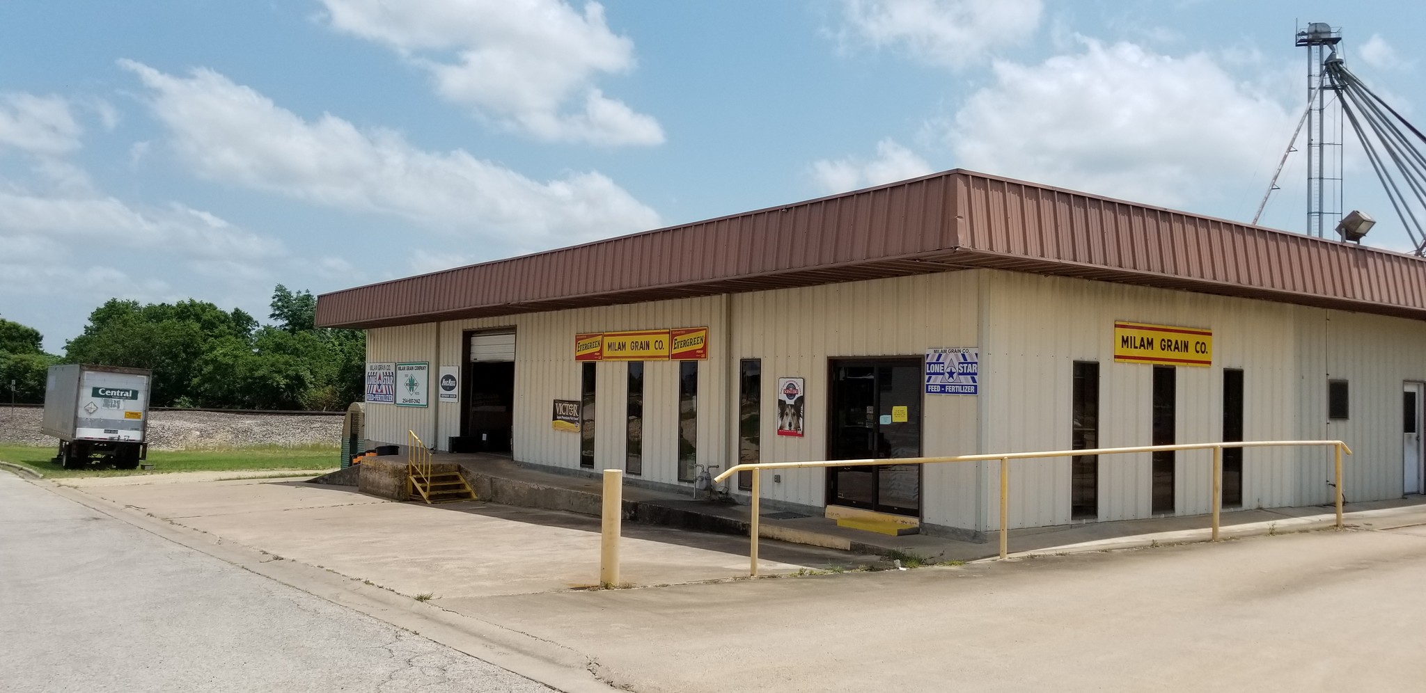 401 S Houston Ave, Cameron, TX for sale Building Photo- Image 1 of 47