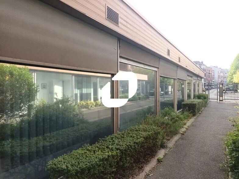 Office in Lille for sale - Building Photo - Image 2 of 8