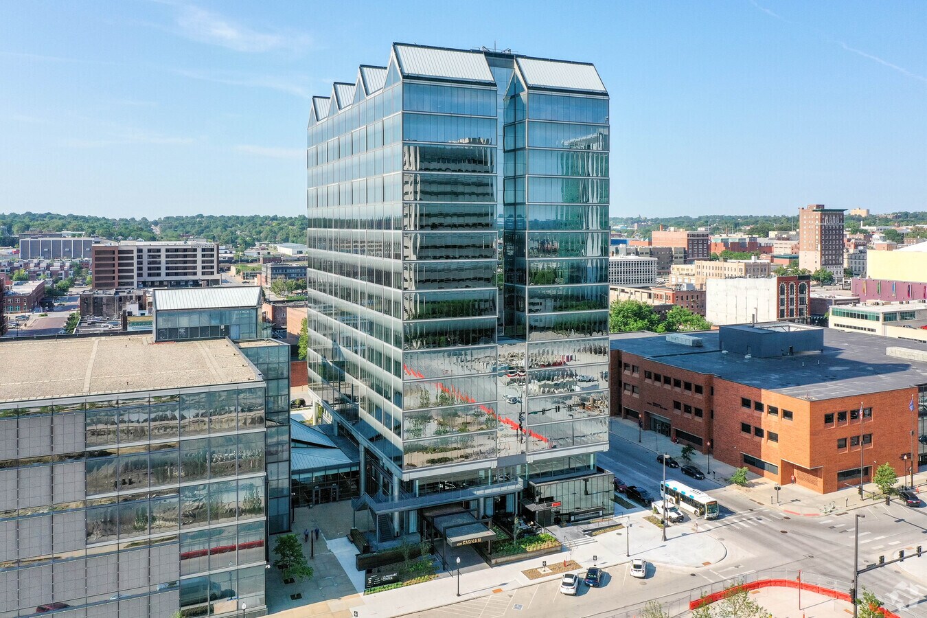 1299 Farnam St, Omaha, NE 68102 1200 Landmark Center