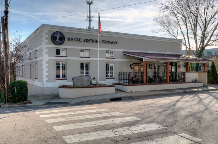 203 Brooks St, Wake Forest, NC for sale - Primary Photo - Image 1 of 27