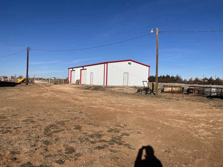 11603 N FM 2528, Shallowater, TX for lease - Building Photo - Image 3 of 29