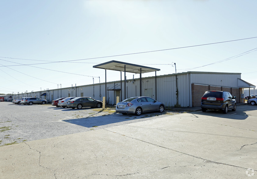 424-460 E President Ave, Tupelo, MS for lease - Building Photo - Image 2 of 5