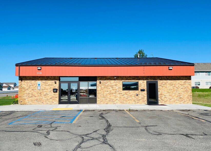 2120 26th St W, Williston, ND 58801