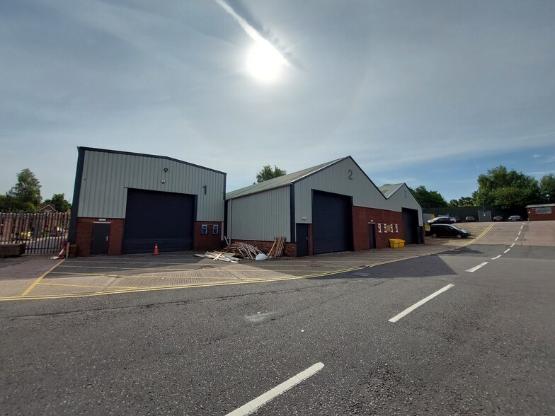 3 Church Ln, West Bromwich for lease - Building Photo - Image 1 of 13