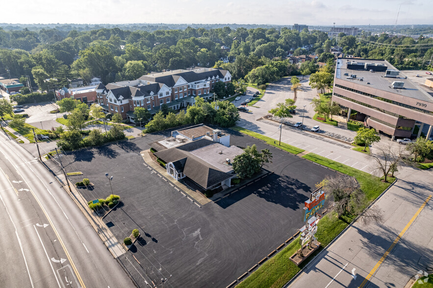 7950 Clayton Rd, Richmond Heights, MO for lease - Building Photo - Image 3 of 4