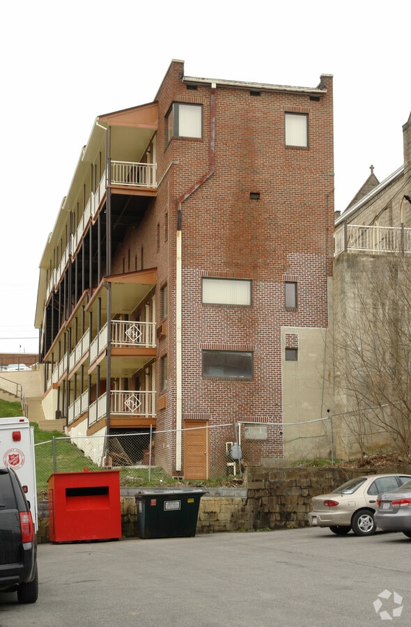 223 S Heber St, Beckley, WV 25801