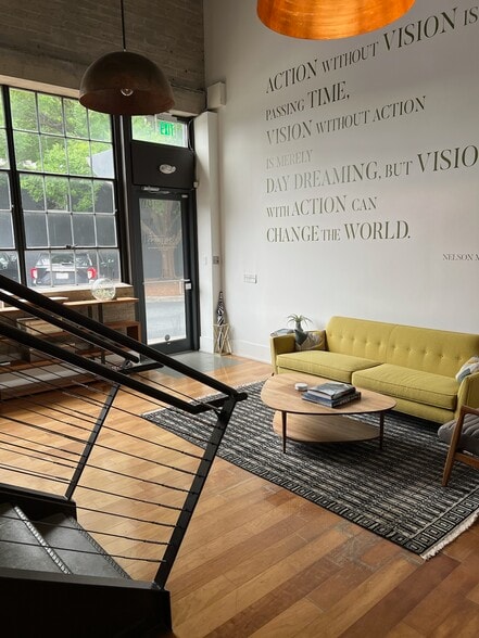 1310 S Tryon St, Charlotte, NC for lease - Building Photo - Image 2 of 9