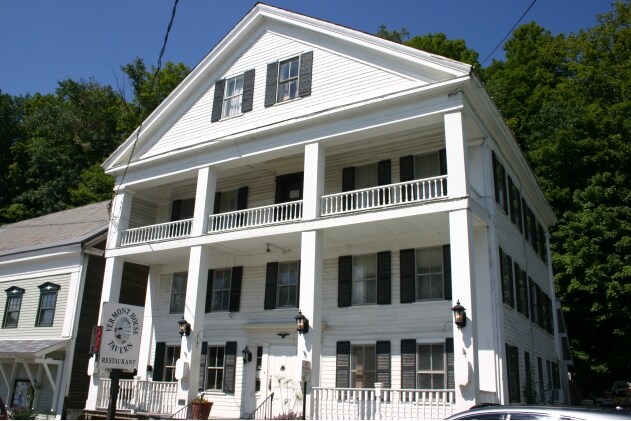 15 W Main St, Wilmington, VT for sale - Building Photo - Image 1 of 1