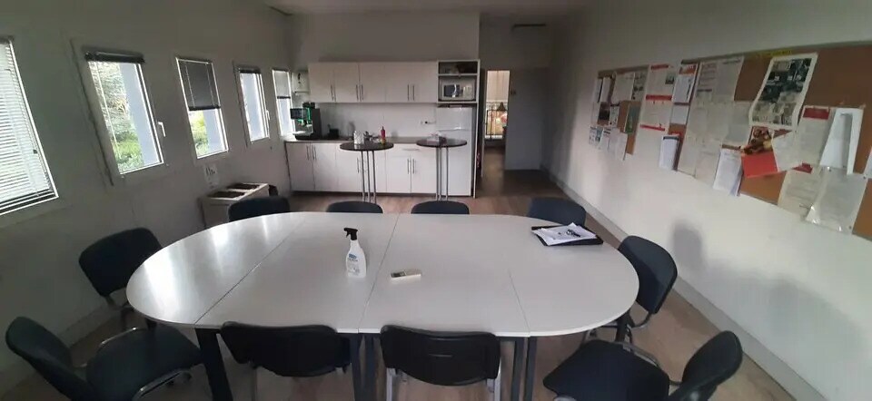 Office in Aix-en-Provence for lease - Interior Photo - Image 2 of 8