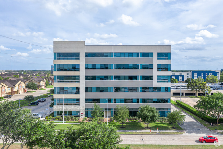 15721 Park Row, Houston, TX for lease - Building Photo - Image 2 of 6