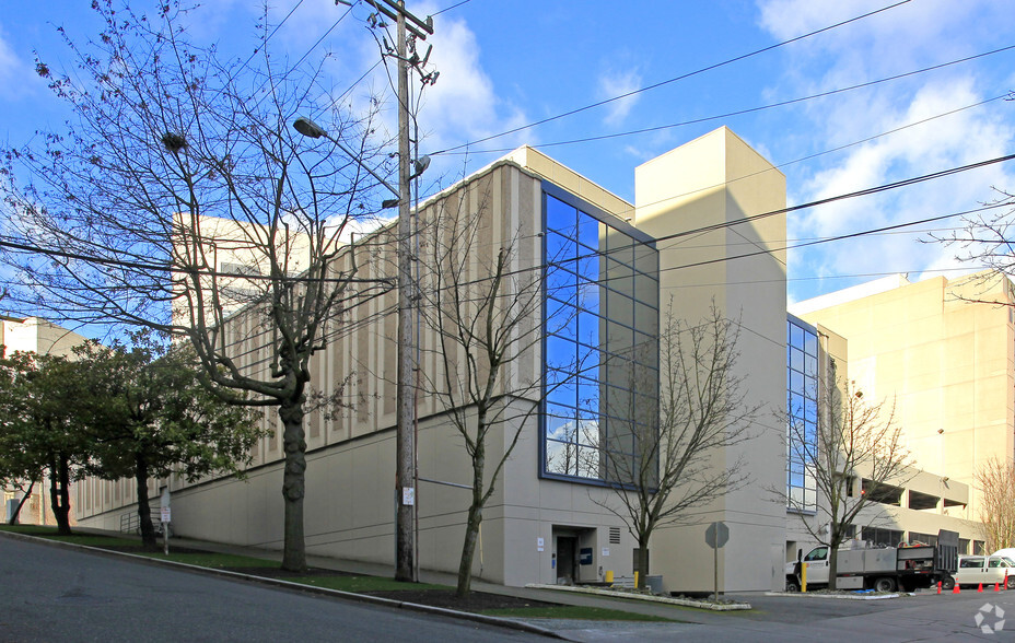 700 Broadway, Seattle, WA for lease - Building Photo - Image 2 of 3