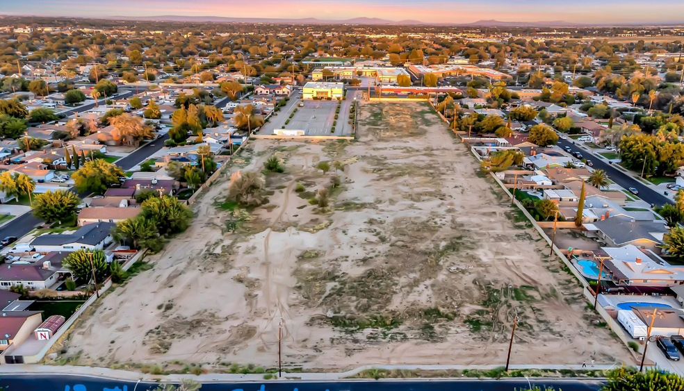 12th St W Vic Ave, Lancaster, CA for sale - Building Photo - Image 3 of 3