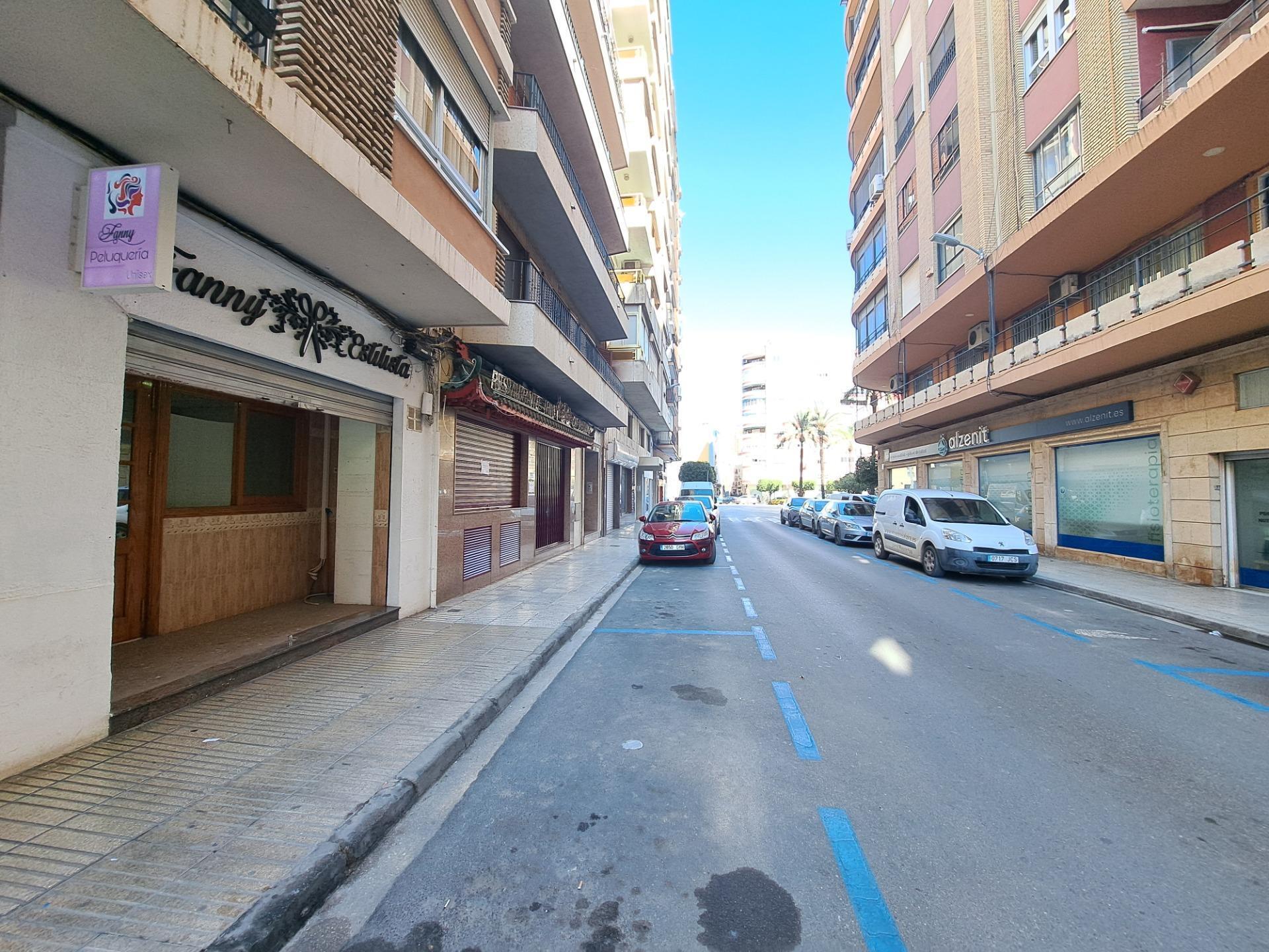 Retail in Alzira for sale Building Photo- Image 1 of 12