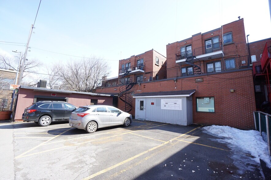1559-1571 Rue Bélanger, Montréal, QC for sale - Building Photo - Image 2 of 11