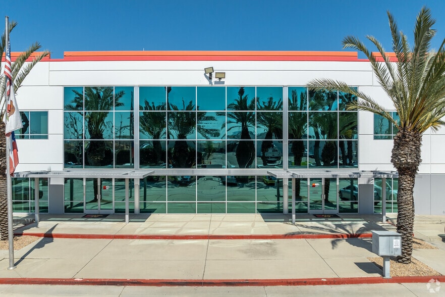 1455 Citrus St, Riverside, CA for lease - Building Photo - Image 2 of 5