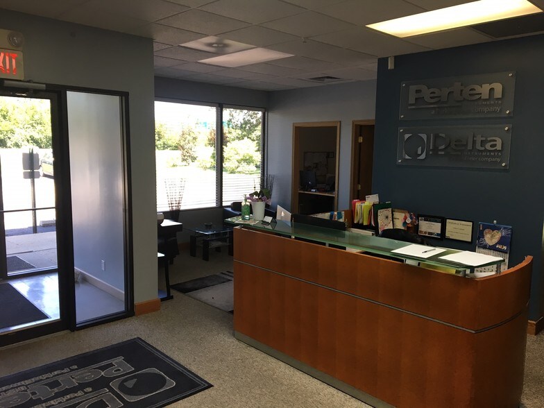 6444 S 6th Street Rd, Springfield, IL for sale - Interior Photo - Image 1 of 1