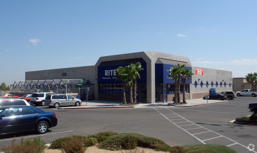 15510 Main St, Hesperia, CA for lease - Building Photo - Image 2 of 4