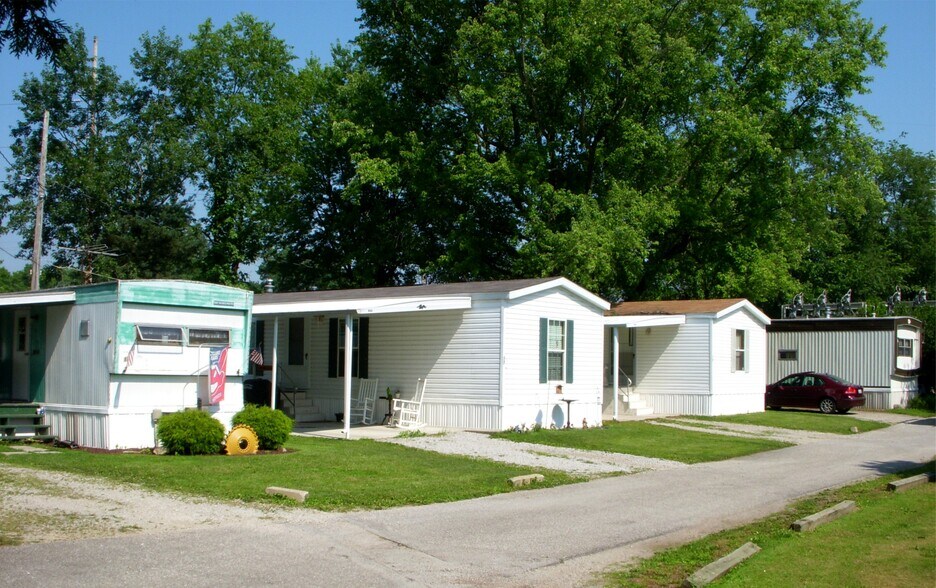 11 Electric St, Seville, OH 44273