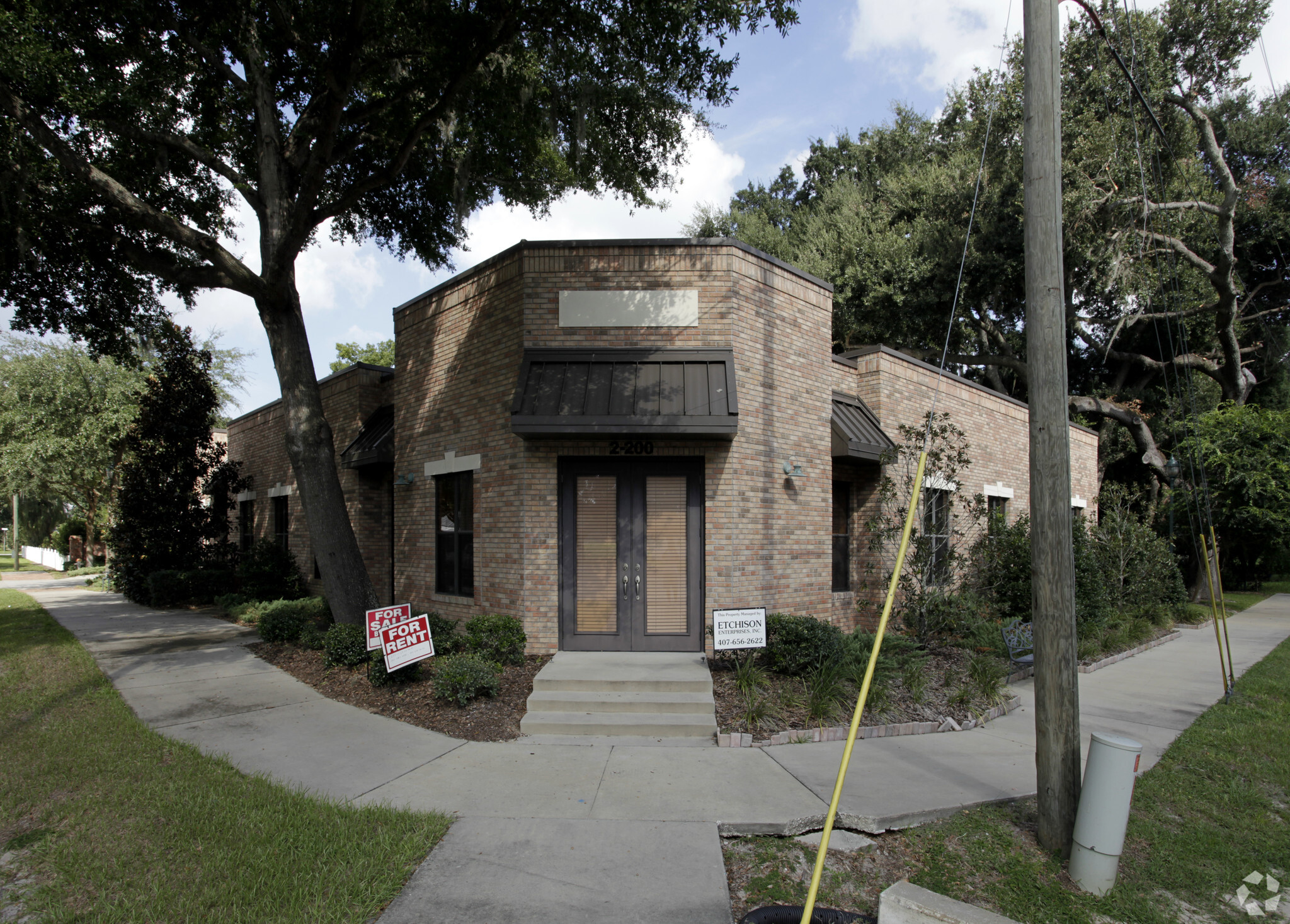 2 W Oakland Ave, Winter Garden, FL for lease Primary Photo- Image 1 of 9