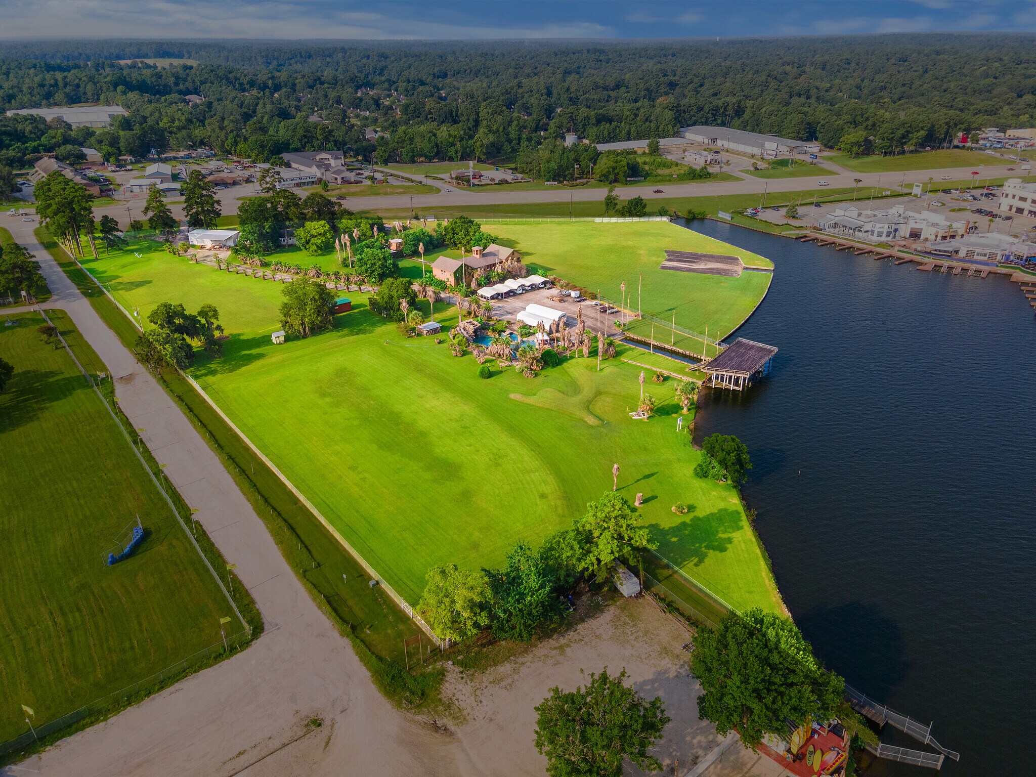 14982 Highway 105 W, Montgomery, TX for sale Primary Photo- Image 1 of 5