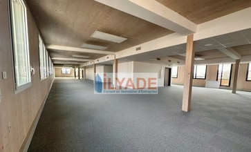 10 Place Bougainville, Marseille for sale Interior Photo- Image 1 of 6