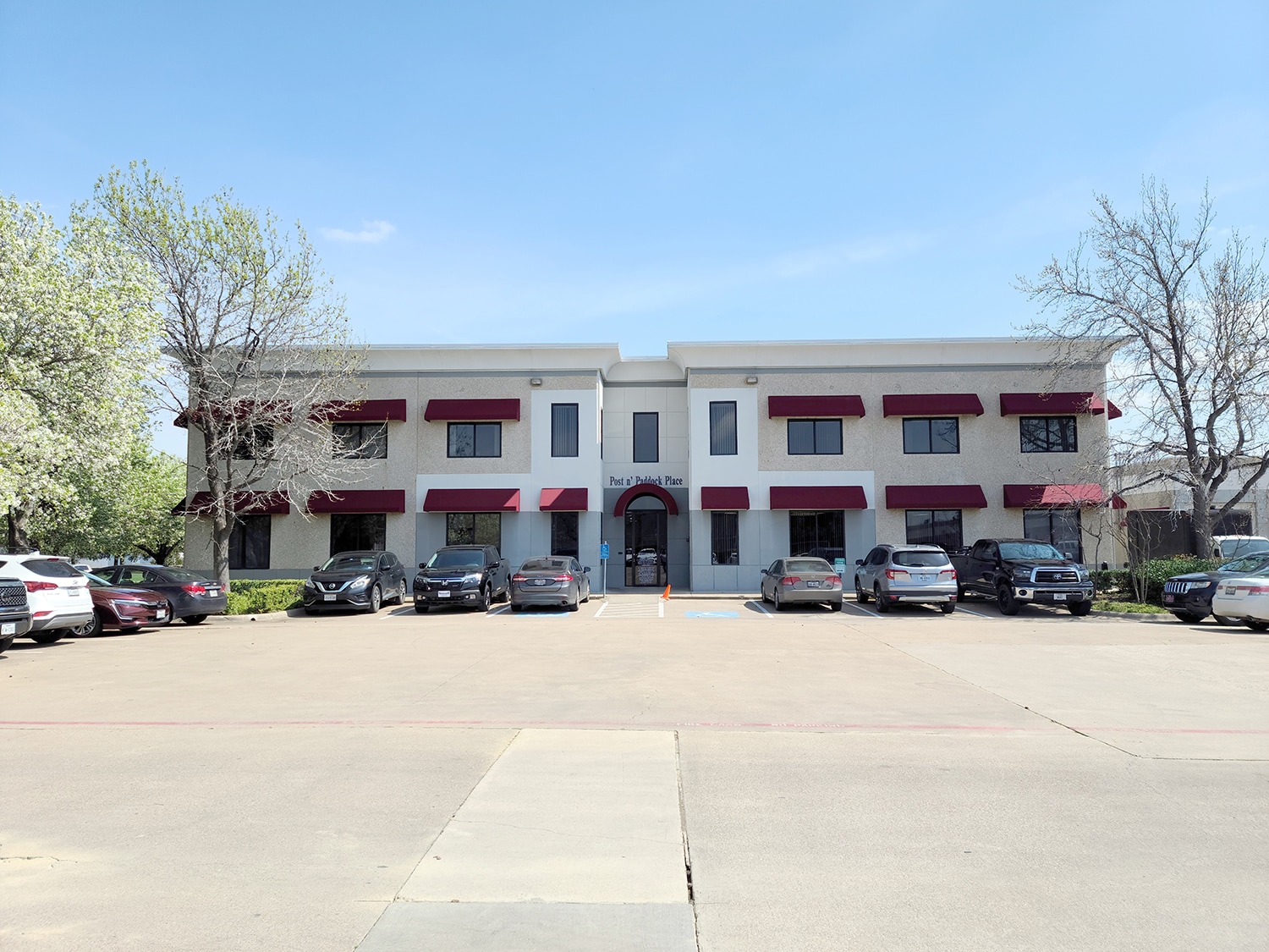 1050 Post And Paddock St, Grand Prairie, TX for lease Building Photo- Image 1 of 9