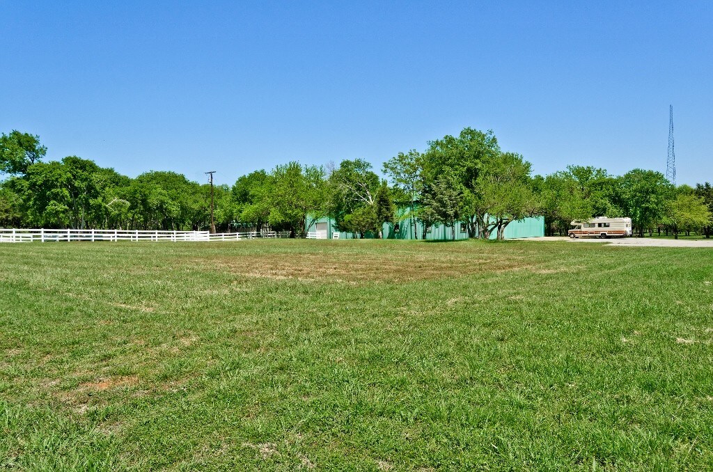 290 Tanglewood Trl, Pottsboro, TX for sale Primary Photo- Image 1 of 1