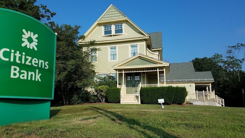 2584 Dixwell Ave, Hamden, CT for lease Building Photo- Image 1 of 4