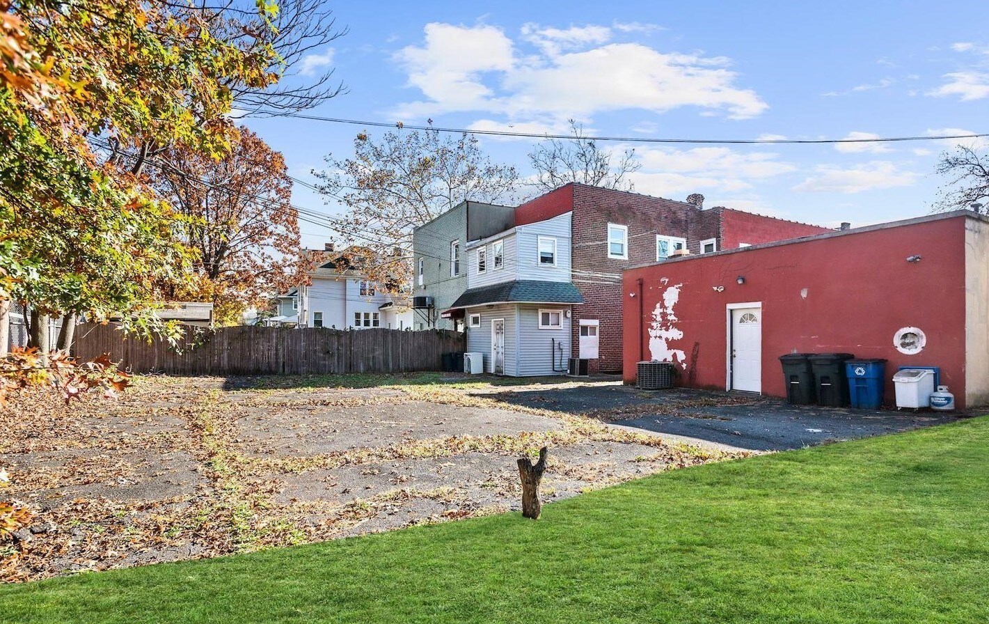 325 Haddon Ave, Collingswood, NJ 08108