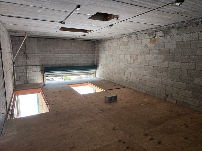 1769-1791 Blount Rd, Pompano Beach, FL for lease - Building Photo - Image 3 of 6