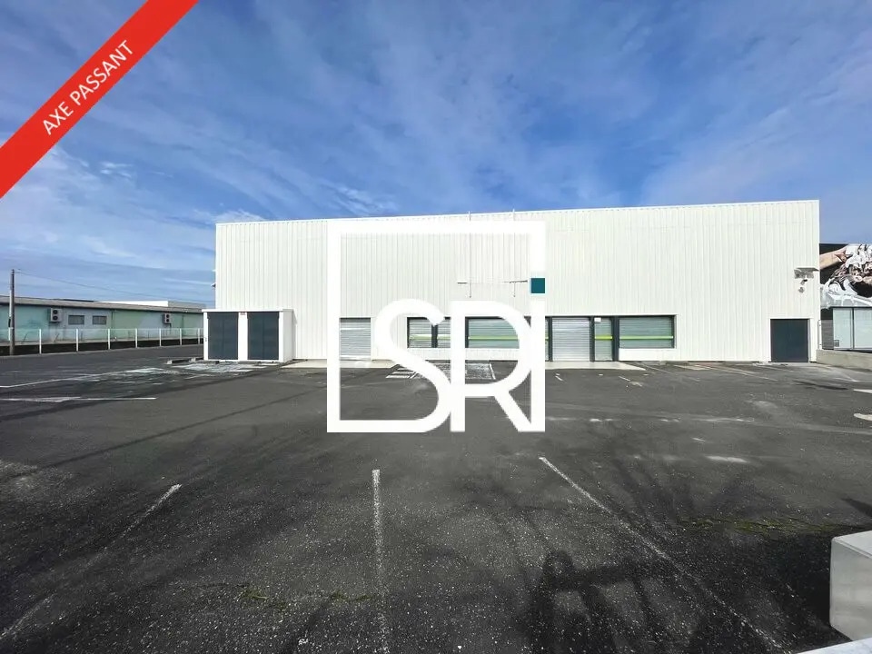 Retail in Aubière for lease Building Photo- Image 1 of 11