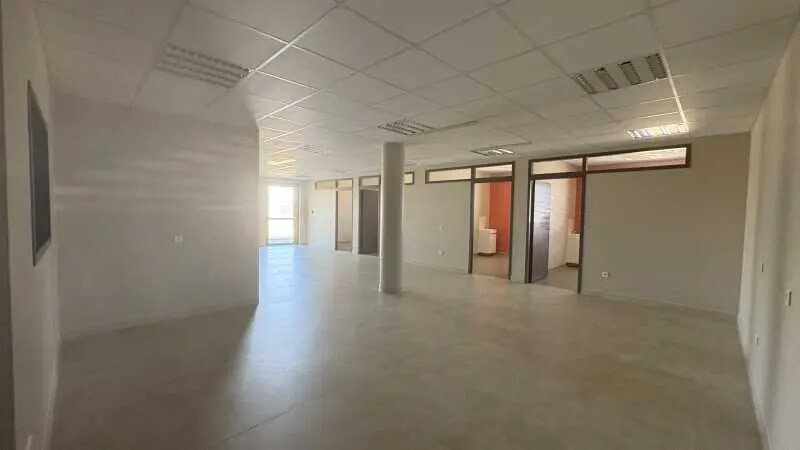 Office in Saran for lease - Building Photo - Image 1 of 5