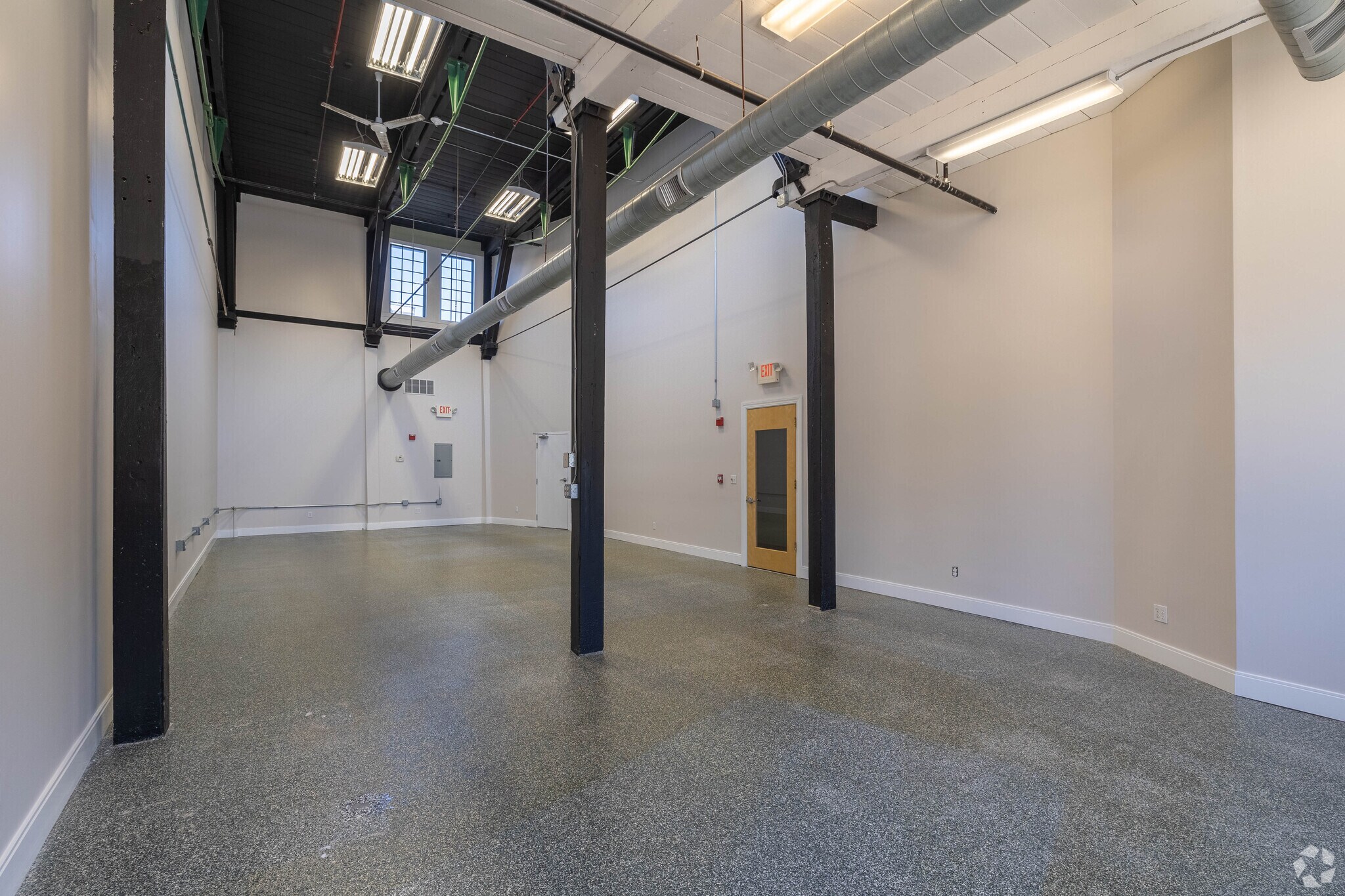 91101 Mill St, Dracut, MA 01826 Beaver Brook Village