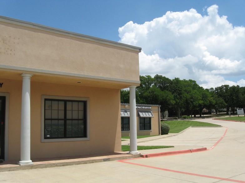 1621 E Southlake Blvd, Southlake, TX for lease - Building Photo - Image 3 of 4