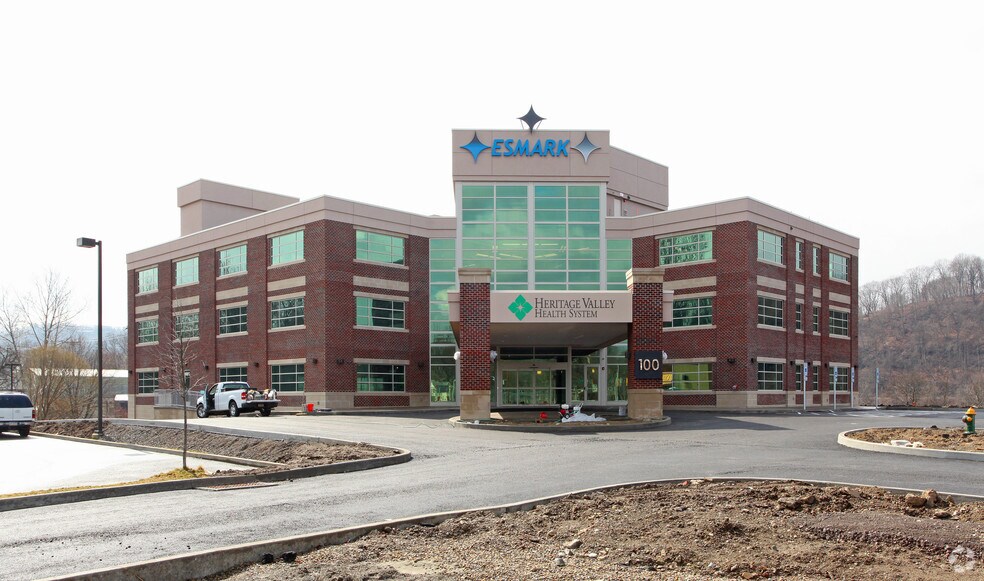 100 Hazel Ln, Sewickley, PA for sale - Primary Photo - Image 1 of 1