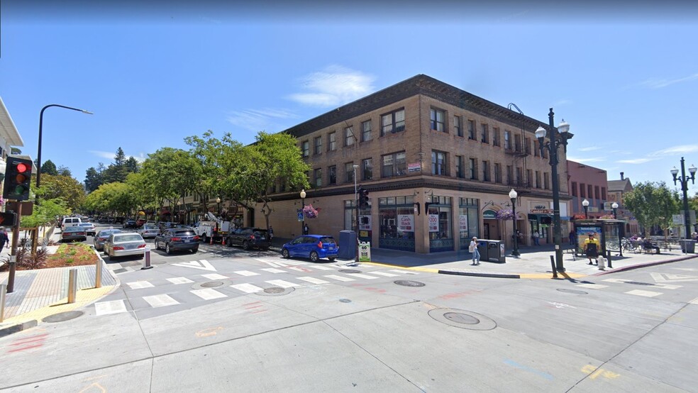 2161 Shattuck Ave, Berkeley, CA for lease - Building Photo - Image 2 of 14