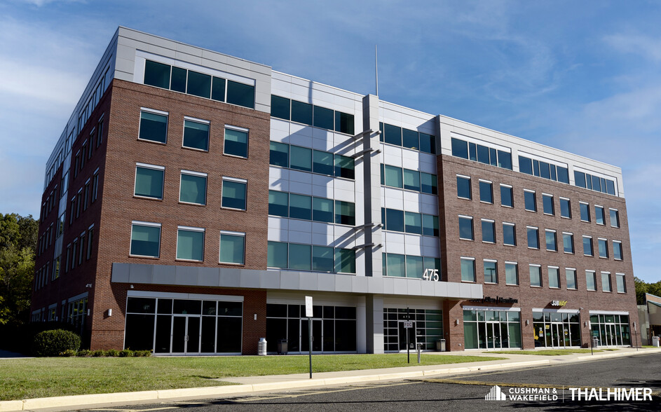 475 Aquia Towne Center Dr, Stafford, VA for lease - Building Photo - Image 1 of 15