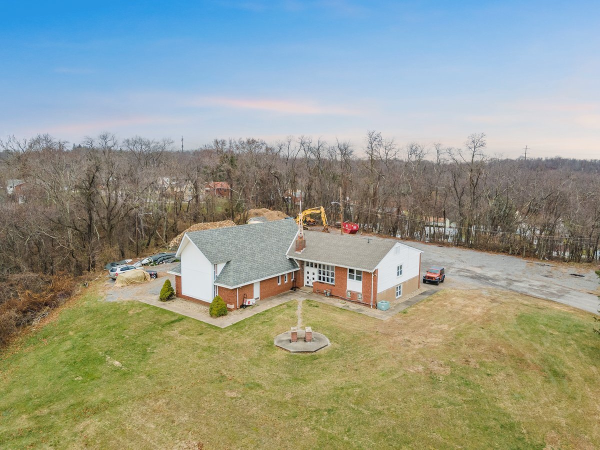 1192 Brodhead Rd, Coraopolis, PA for sale Building Photo- Image 1 of 1