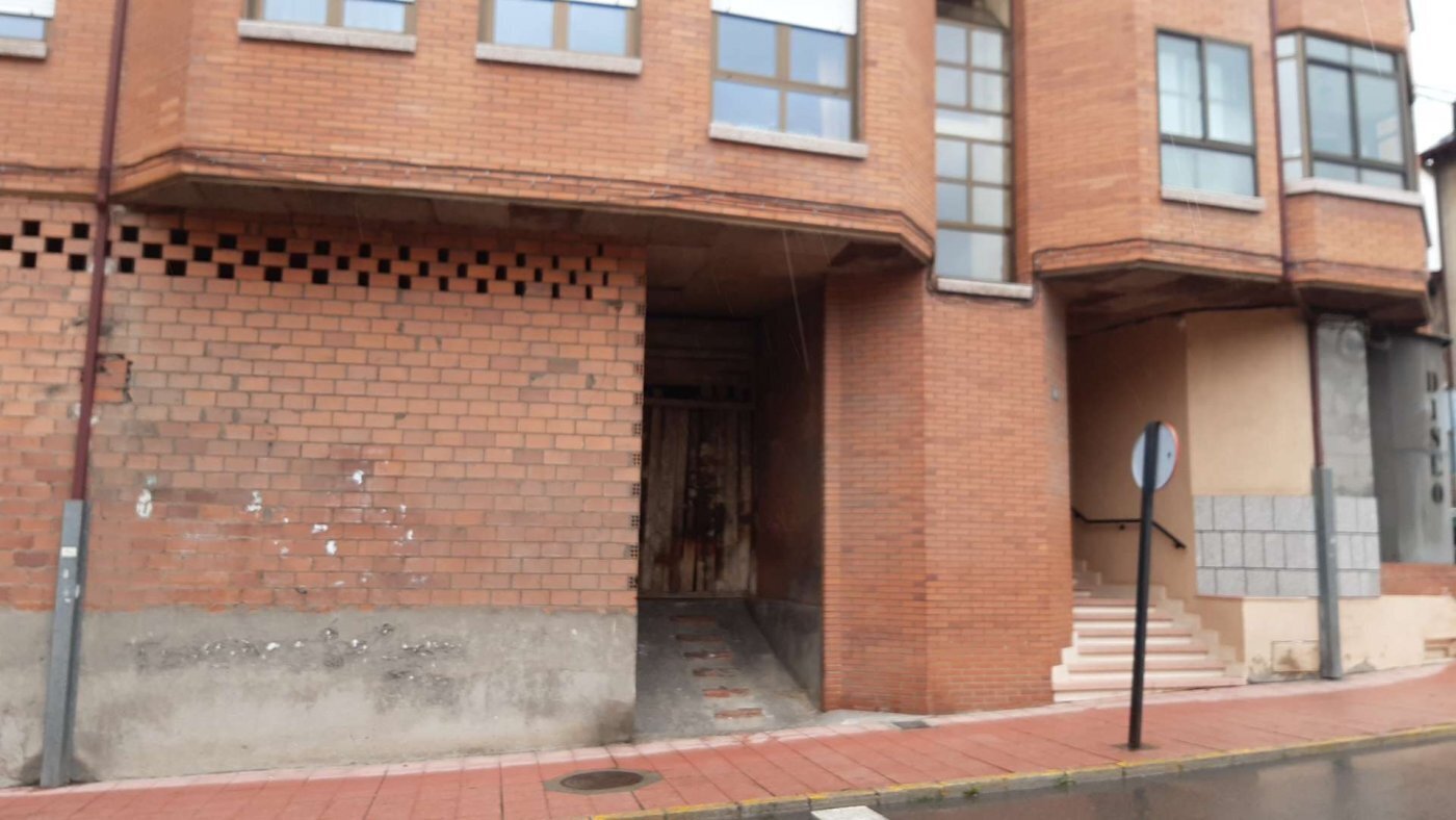 Retail in Villablino, León for sale Building Photo- Image 1 of 11