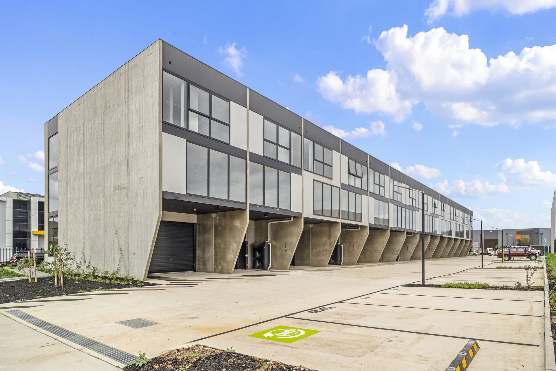 1-29 Maughan Way, Cranbourne West for lease Building Photo- Image 1 of 4