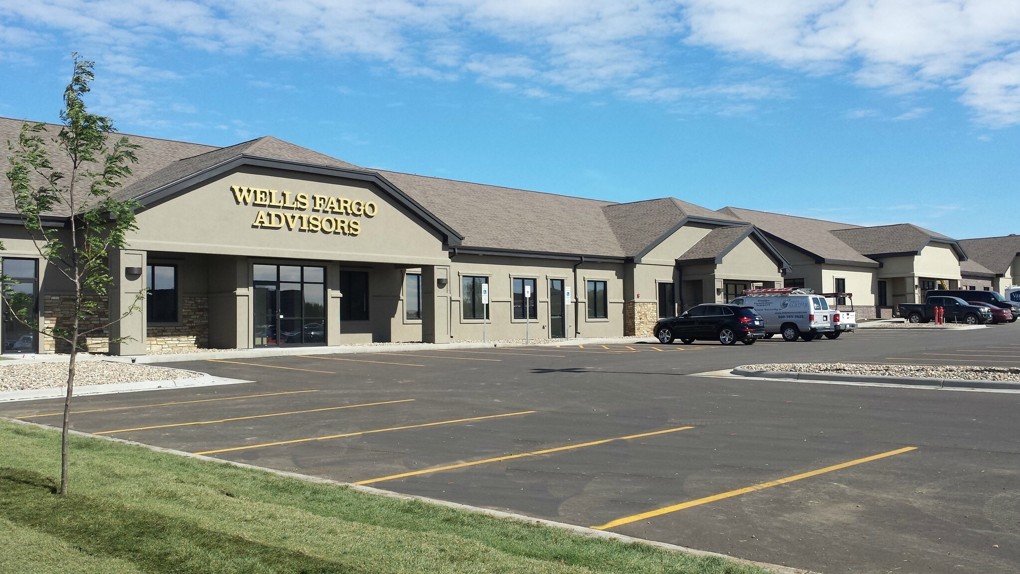 6330 S Western Ave, Sioux Falls, SD for sale Building Photo- Image 1 of 1