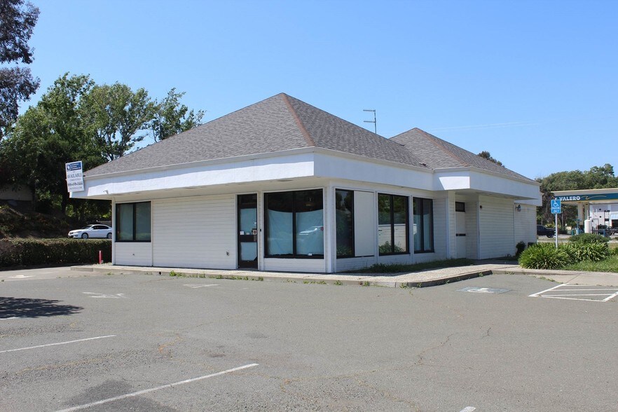 1598 Fairgrounds Dr, Vallejo, CA for sale - Primary Photo - Image 1 of 1