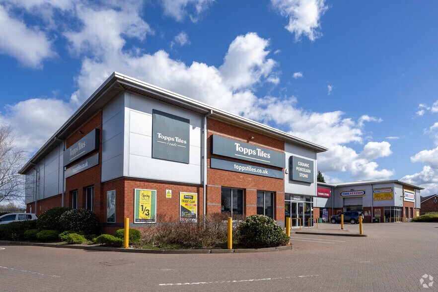 Delta Way, Cannock for sale - Primary Photo - Image 1 of 1