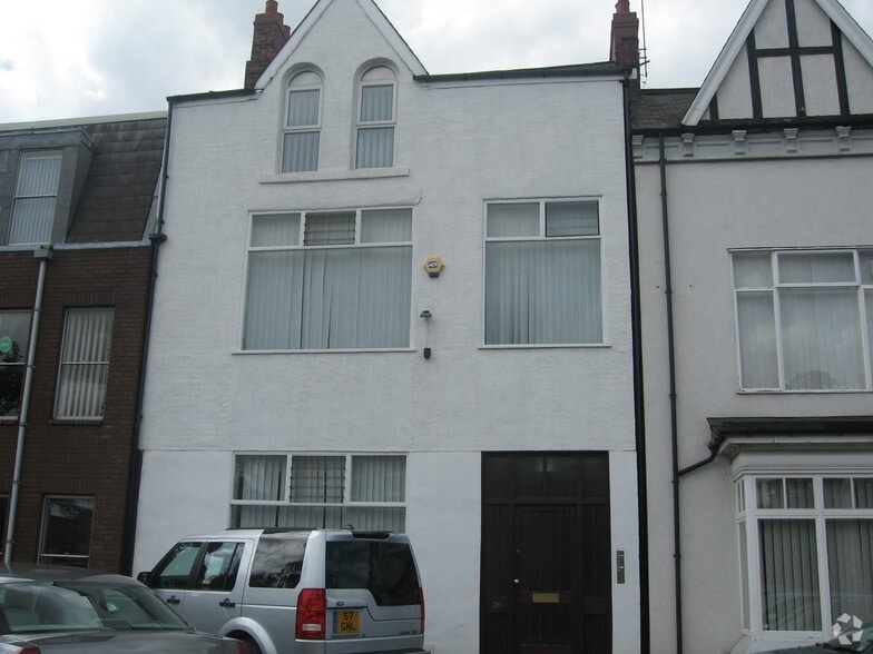 28 Yarm Rd, Stockton On Tees for sale - Primary Photo - Image 1 of 1