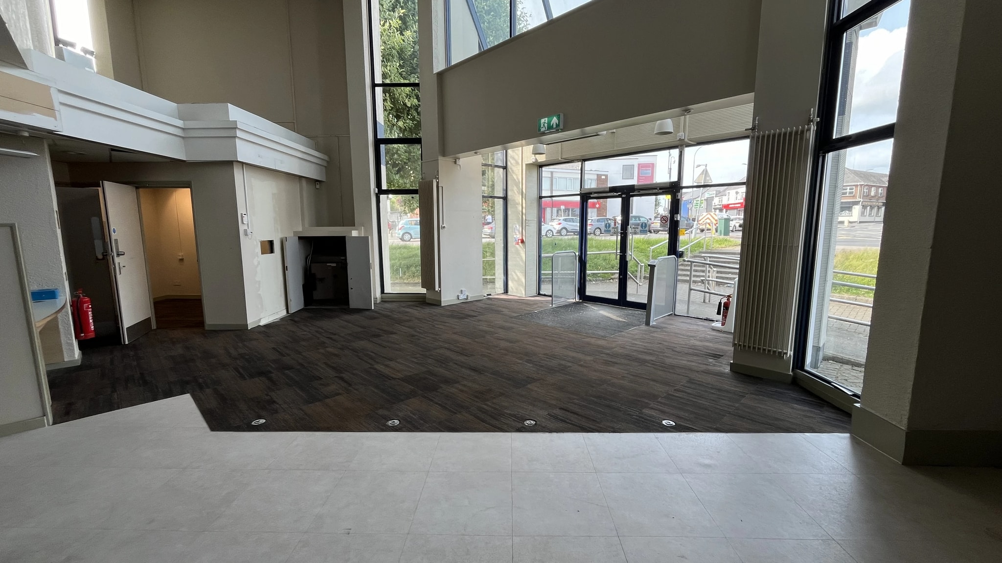 2 Farmley Rd, Newtownabbey for lease Interior Photo- Image 1 of 3